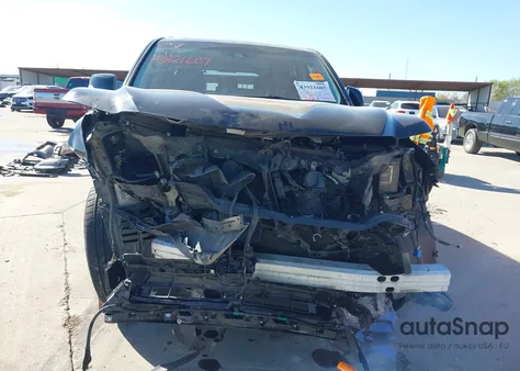 2018 Lexus Lx 570 Three-Row z USA, uszkodzony, nr VIN JTJHY7AX4J4264023